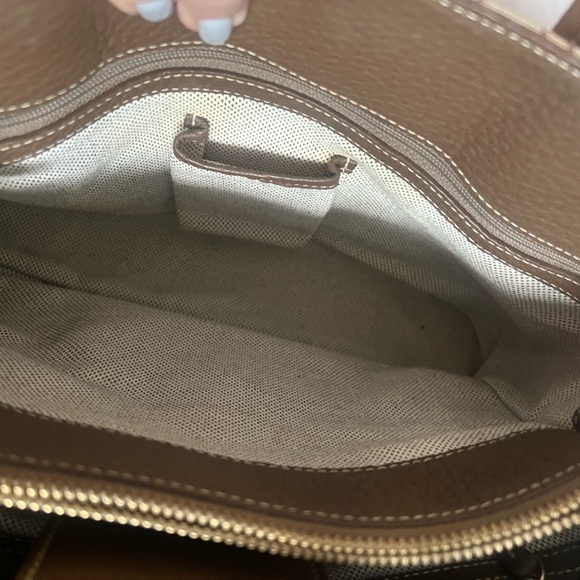 Dooney & Bourke Tan Shoulder Bag with Monogram Design - Picture 5 of 6